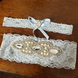 Garter Set